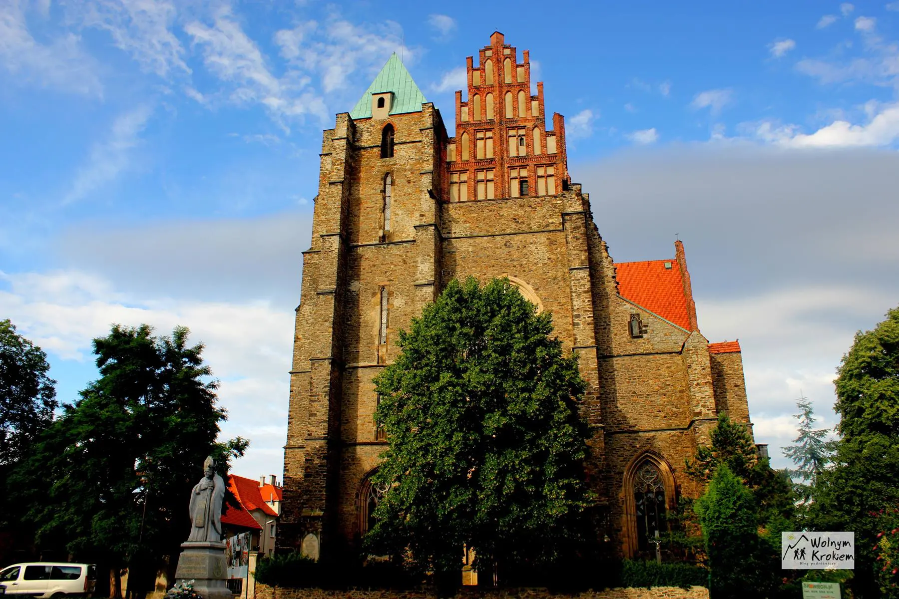 Katedra w strzegomiu najstarszy dzwon w Polsce