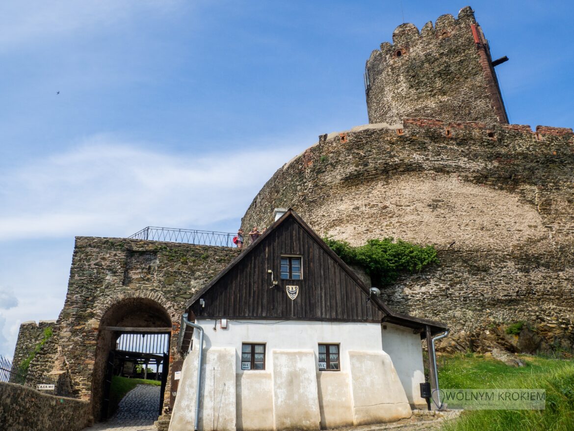 Zamek Bolków wejście